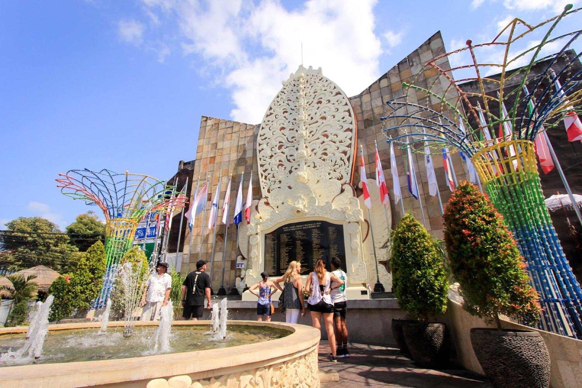 Swiss-Belexpress Kuta Legian Hotell Exteriör bild