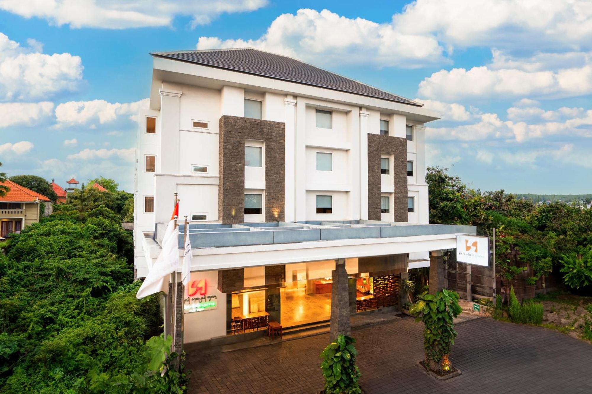 Swiss-Belexpress Kuta Legian Hotell Exteriör bild
