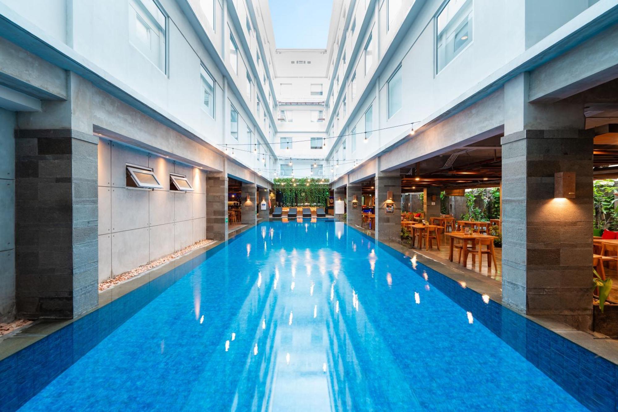 Swiss-Belexpress Kuta Legian Hotell Exteriör bild
